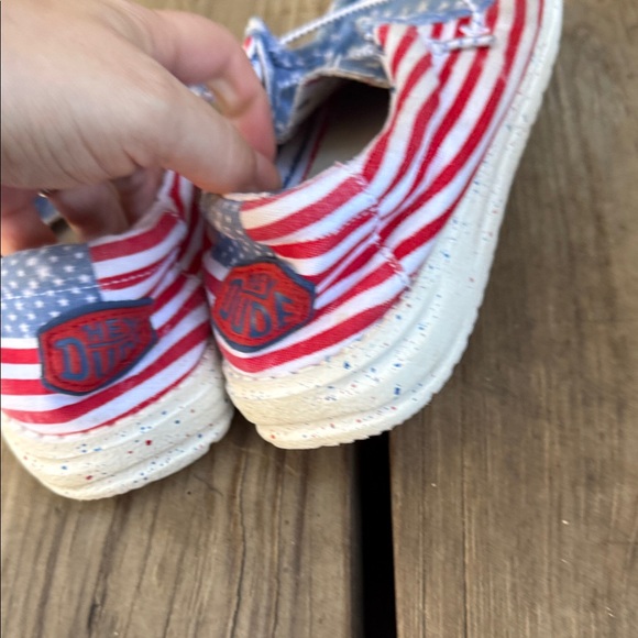 Hey Dude Kids Striped and Star Moccasins Size 2 - Picture 4 of 5